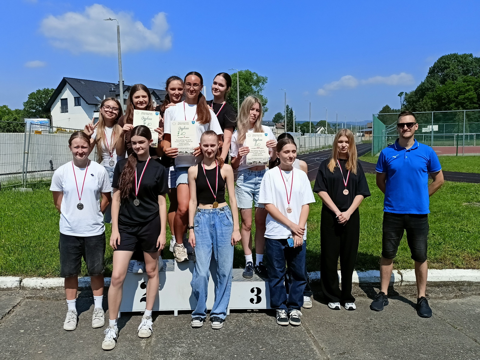 Zdjęcie Festiwal Sztafet dz i ch 06-2025 (8)95470317-6abe-4550-8936-7aa43cd98ef8.jpg w galerii Mistrzostwa Nowego Sącza – Festiwal Sztafet